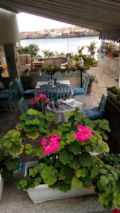 Farlalievi Guest House Sozopol Bilik gambar